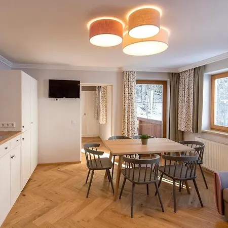 Felsenhof 4* 弗拉绍