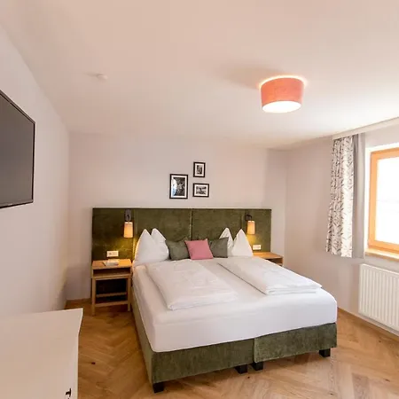 Otel Felsenhof 4*