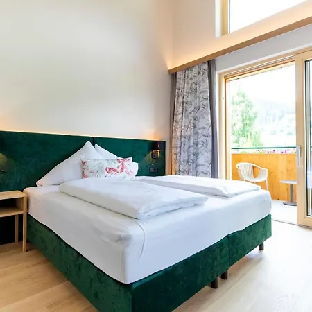Felsenhof Hotel 4*