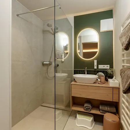 Hotel Felsenhof 4*