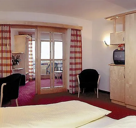 Hotel Felsenhof Flachau